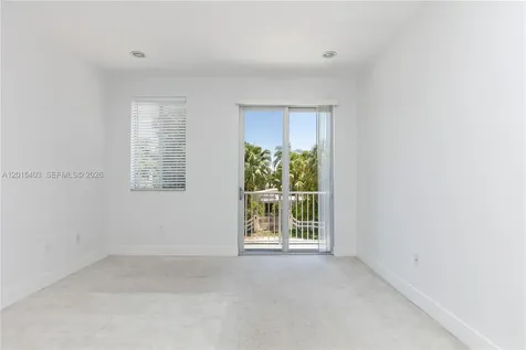 2610 NE 213th Street Miami FL 33180