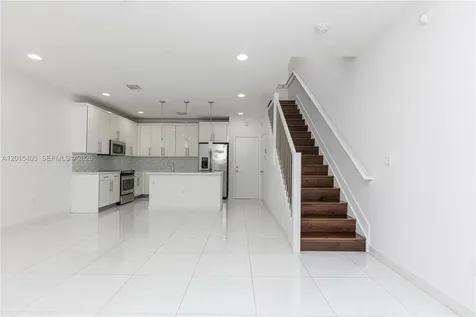 2610 NE 213th Street Miami FL 33180