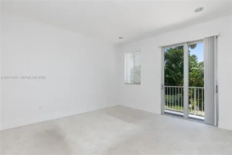 2610 NE 213th Street Miami FL 33180