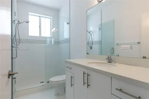 2610 NE 213th Street Miami FL 33180