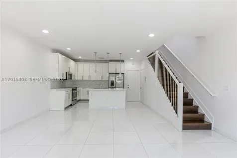 2610 NE 213th Street Miami FL 33180