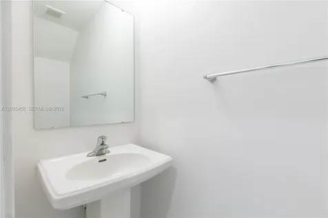 2610 NE 213th Street Miami FL 33180