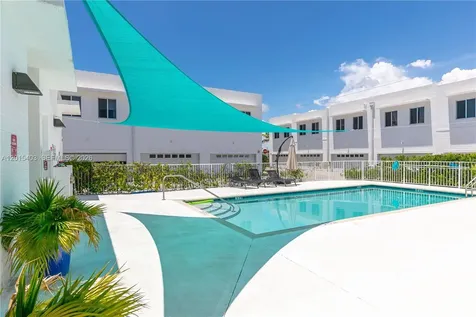 2610 NE 213th Street Miami FL 33180