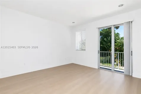 2610 NE 213th Street Miami FL 33180