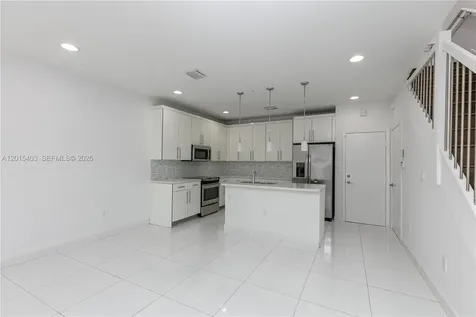 2610 NE 213th Street Miami FL 33180
