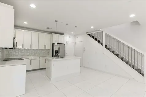 2610 NE 213th Street Miami FL 33180