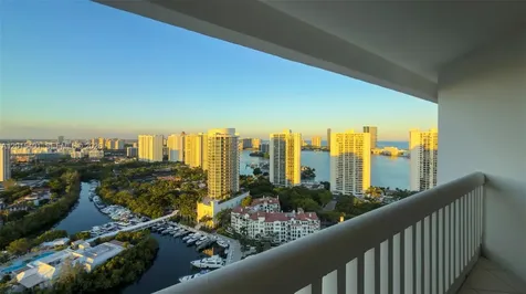 2000 Island Boulevard Aventura FL 33160