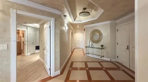 2000 Island Boulevard Aventura FL 33160
