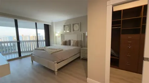 2000 Island Boulevard Aventura FL 33160