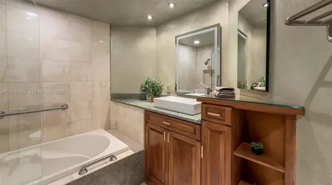 2000 Island Boulevard Aventura FL 33160