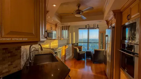 2000 Island Boulevard Aventura FL 33160
