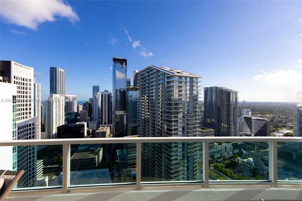 41 SE 5th Street Miami FL 33131