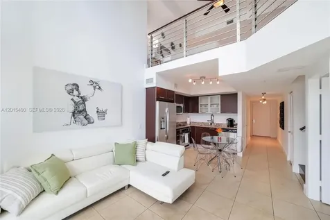 41 SE 5th Street Miami FL 33131