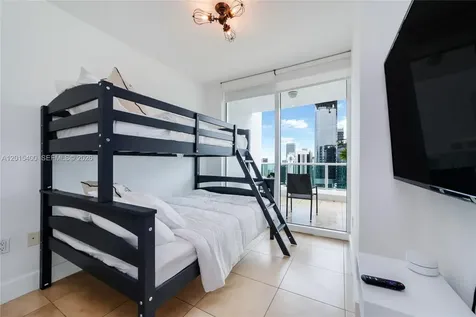 41 SE 5th Street Miami FL 33131