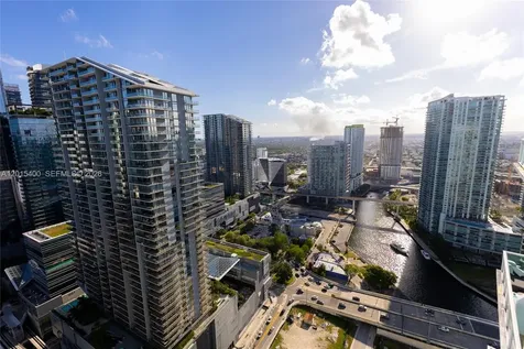 41 SE 5th Street Miami FL 33131