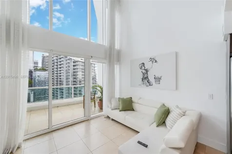 41 SE 5th Street Miami FL 33131