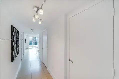41 SE 5th Street Miami FL 33131