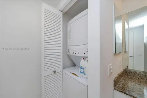 41 SE 5th Street Miami FL 33131