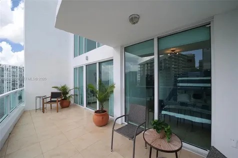 41 SE 5th Street Miami FL 33131