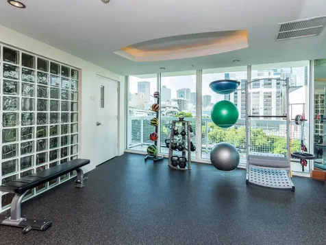 41 SE 5th Street Miami FL 33131