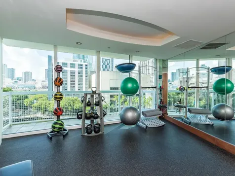 41 SE 5th Street Miami FL 33131