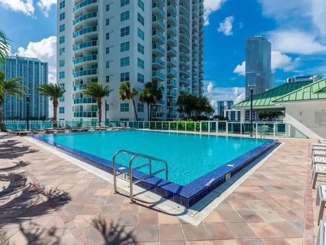 41 SE 5th Street Miami FL 33131