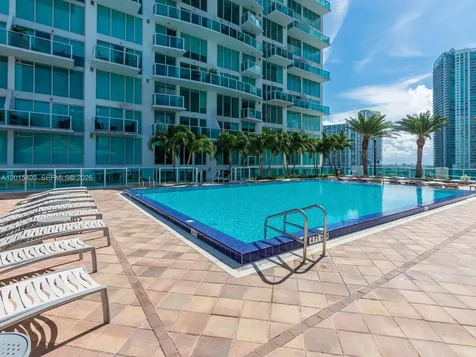41 SE 5th Street Miami FL 33131