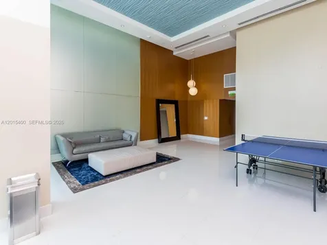 41 SE 5th Street Miami FL 33131