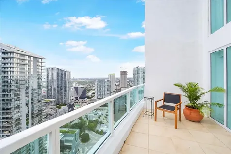 41 SE 5th Street Miami FL 33131