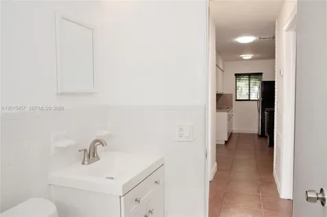 304 SE 9th Court Hallandale Beach FL 33009