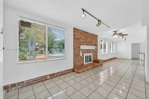 1401 NE 200th Terrace Miami FL 33179