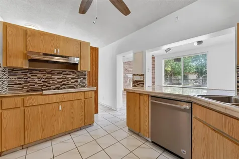 1401 NE 200th Terrace Miami FL 33179