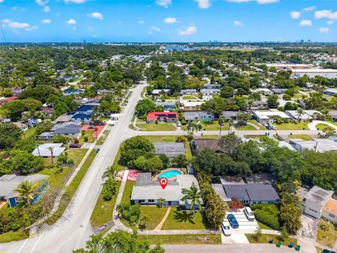 1401 NE 200th Terrace Miami FL 33179