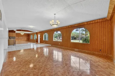 1401 NE 200th Terrace Miami FL 33179