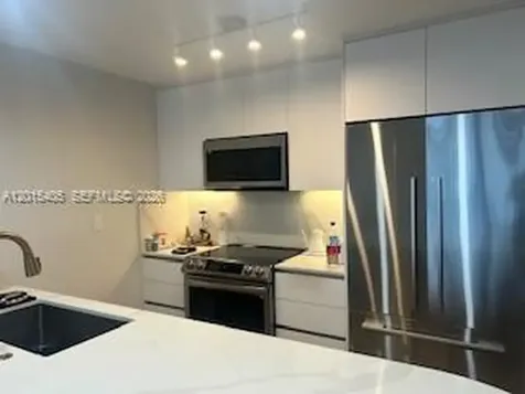 401 Ocean Drive Miami Beach FL 33139