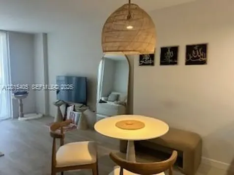 401 Ocean Drive Miami Beach FL 33139