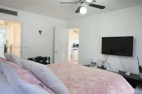55 Ocean Lane Drive Key Biscayne FL 33149