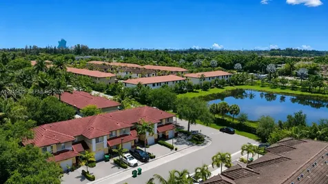 4946 SW 66th Terrace Davie FL 33314