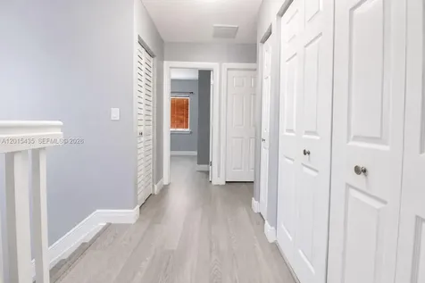 4946 SW 66th Terrace Davie FL 33314