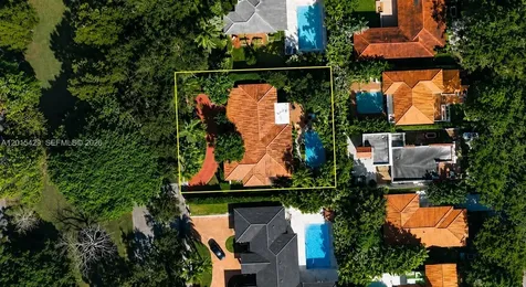 1915 Country Club Prado Coral Gables FL 33134