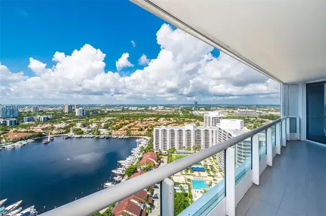 21205 Yacht Club Drive Aventura FL 33180