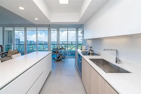 21205 Yacht Club Drive Aventura FL 33180