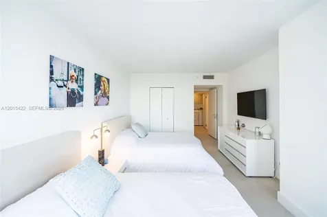 21205 Yacht Club Drive Aventura FL 33180