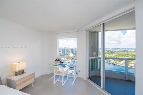 21205 Yacht Club Drive Aventura FL 33180