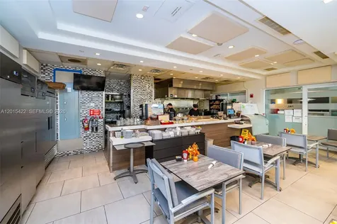 21205 Yacht Club Drive Aventura FL 33180