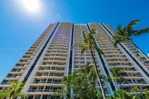 21205 Yacht Club Drive Aventura FL 33180