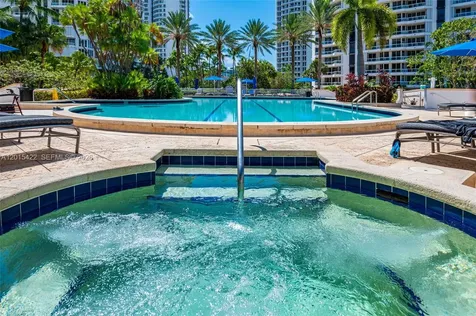 21205 Yacht Club Drive Aventura FL 33180