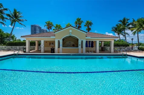 21205 Yacht Club Drive Aventura FL 33180