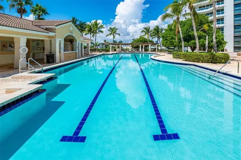 21205 Yacht Club Drive Aventura FL 33180