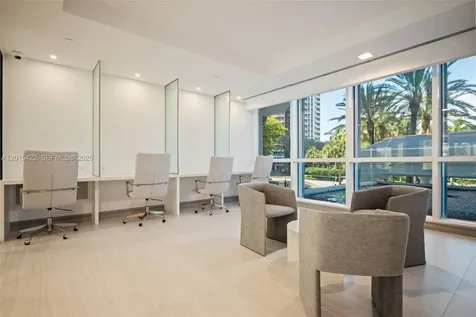 21205 Yacht Club Drive Aventura FL 33180